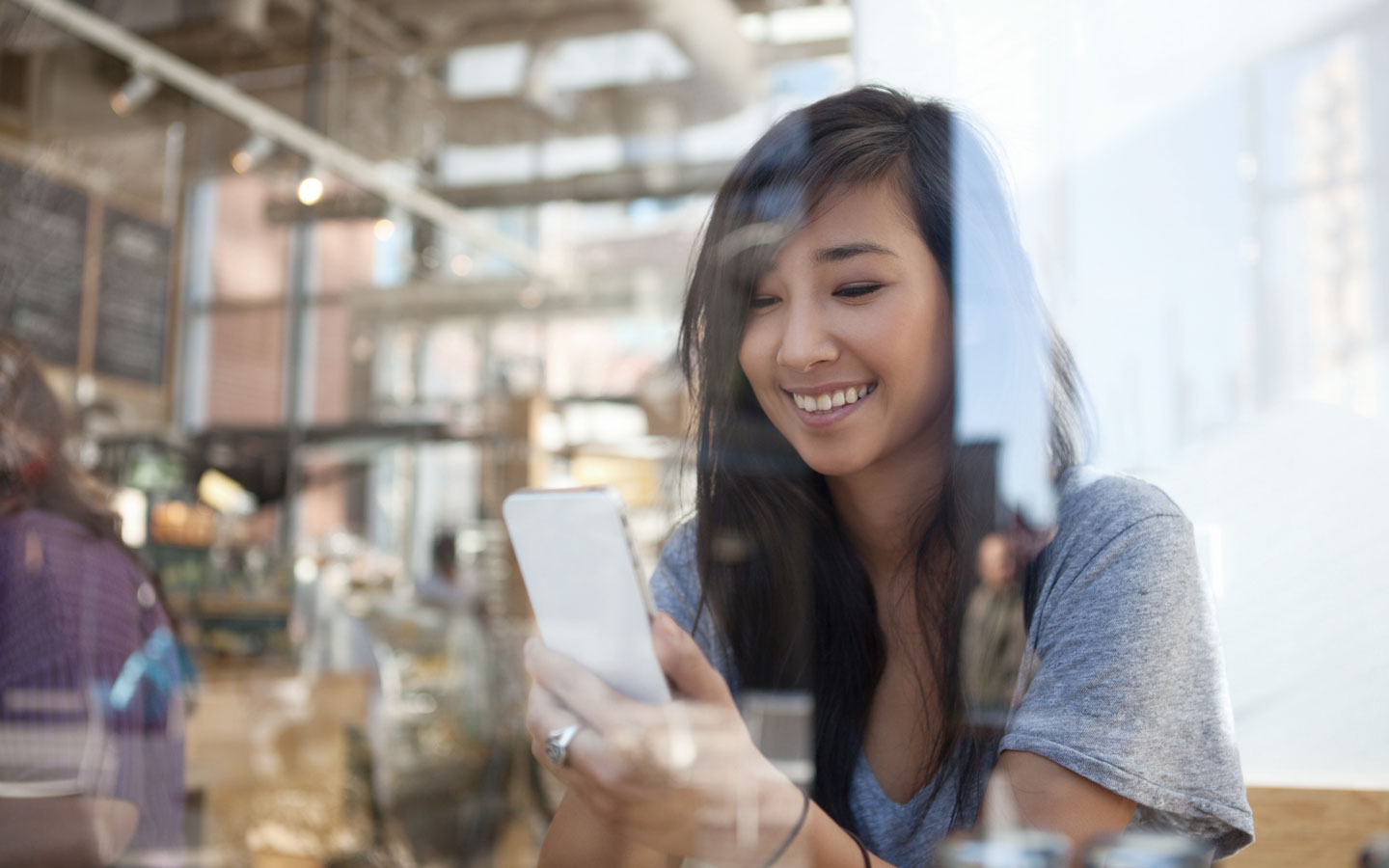 How to promote your retail app using existing channels | Poq - the app commerce company