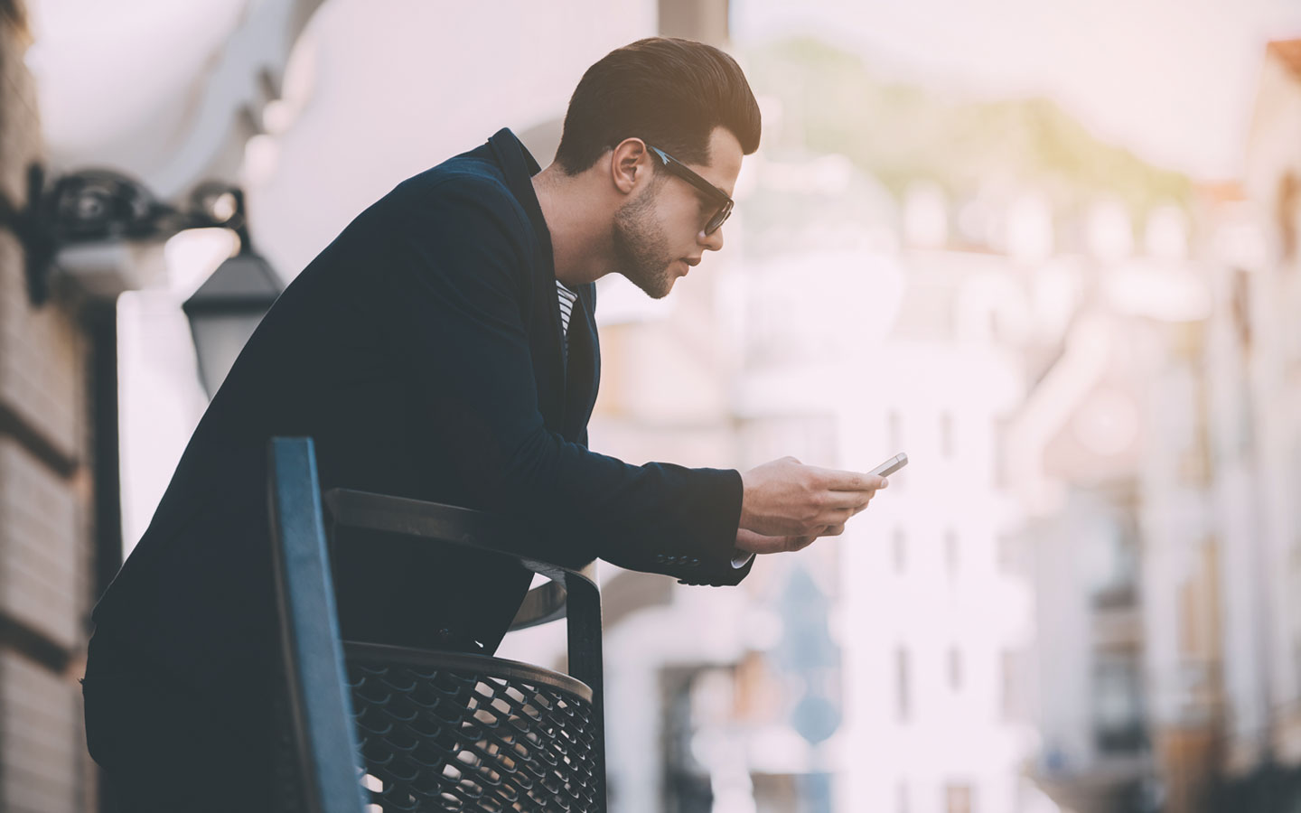 Apps beyond blog header | Poq - the app commerce company