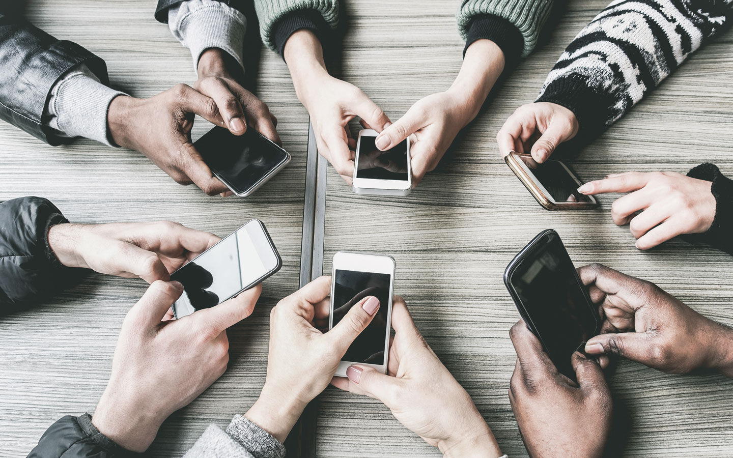 App commerce Jan Blog Header | Poq - the app commerce company